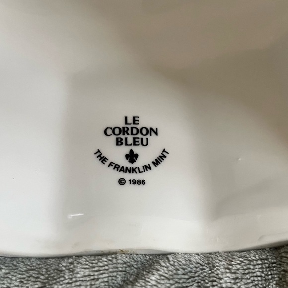 Le Cordon Bleu Franklin Mint Rabbit Bunny Gelatin Jello Mold Vintage EUC - Picture 4 of 5